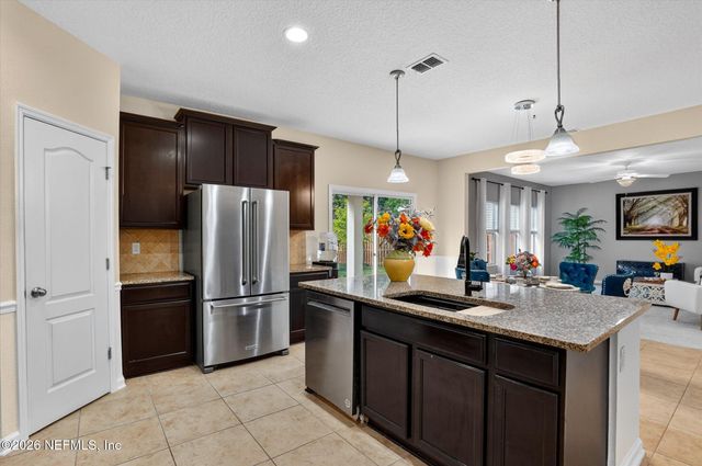 81 VESTAVIA Court, Jacksonville, FL 32081