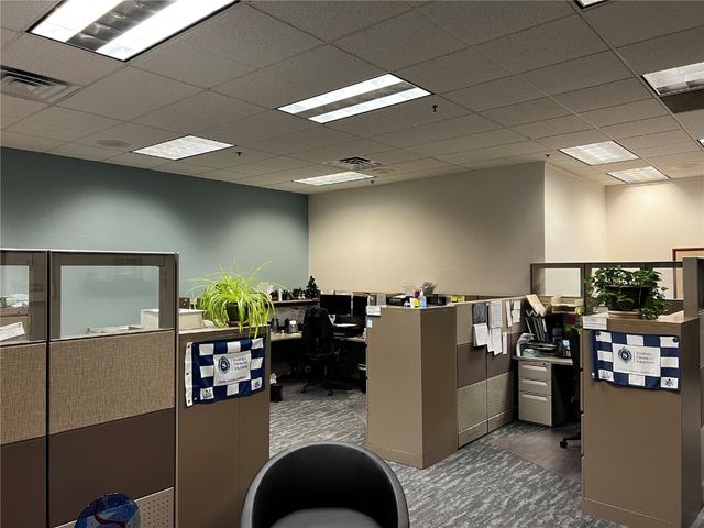 200 2nd Avenue SE 102, Cedar Rapids, IA 52403