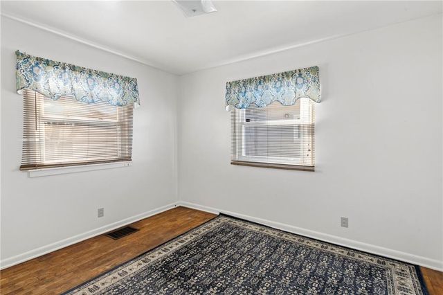 923 Kickapoo Street, Leavenworth, KS 66048