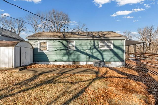 923 Kickapoo Street, Leavenworth, KS 66048