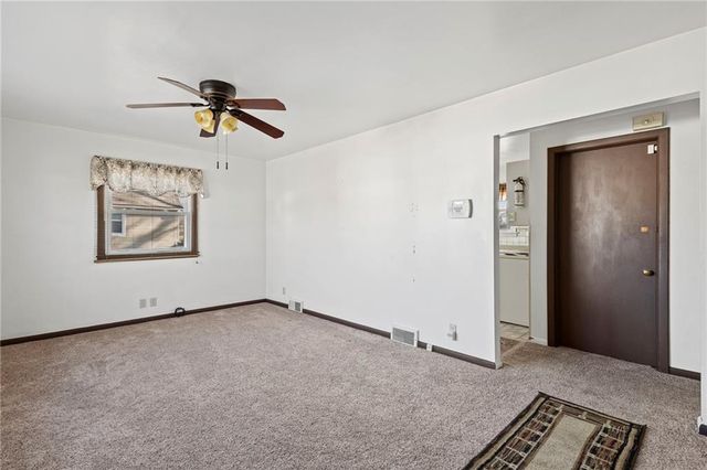 923 Kickapoo Street, Leavenworth, KS 66048