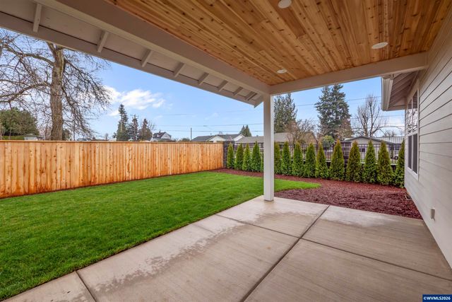 317 NE Clay St, Sublimity, OR 97385