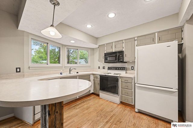 6708 S 139 Avenue Circle, Omaha, NE 68137