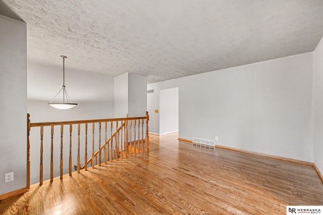 6708 S 139 Avenue Circle, Omaha, NE 68137
