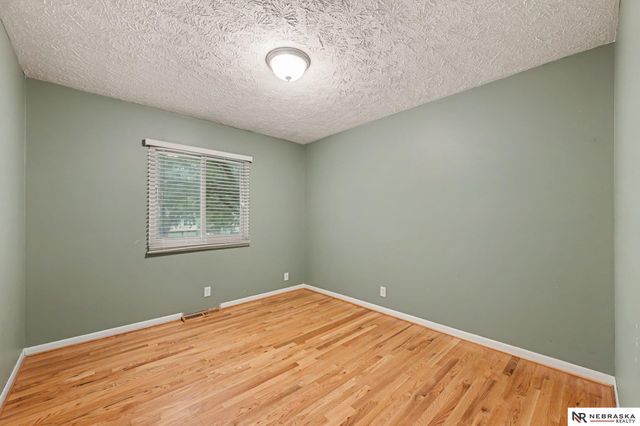 6708 S 139 Avenue Circle, Omaha, NE 68137