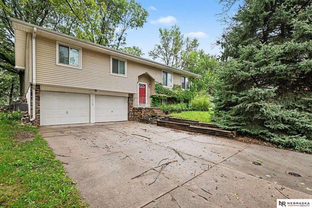 6708 S 139 Avenue Circle, Omaha, NE 68137