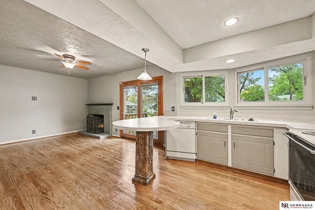 6708 S 139 Avenue Circle, Omaha, NE 68137