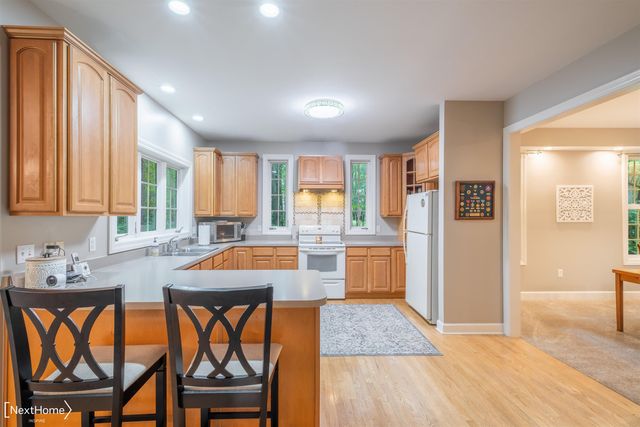 9185 N Island Drive, Flushing Twp, MI 48433