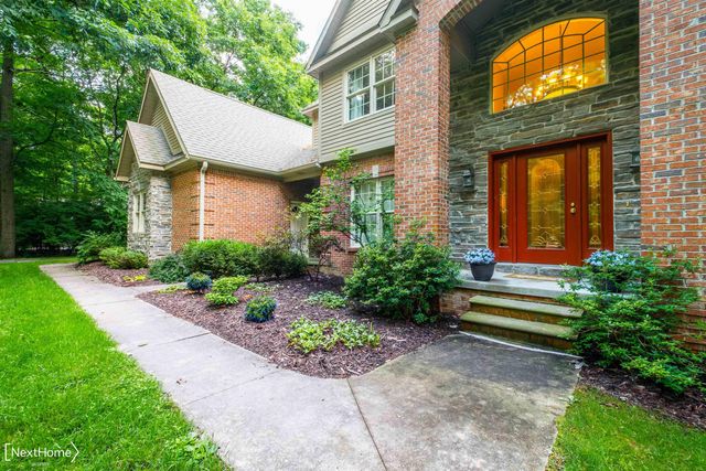 9185 N Island Drive, Flushing Twp, MI 48433