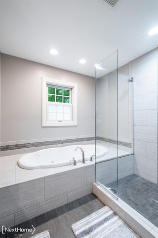 9185 N Island Drive, Flushing Twp, MI 48433