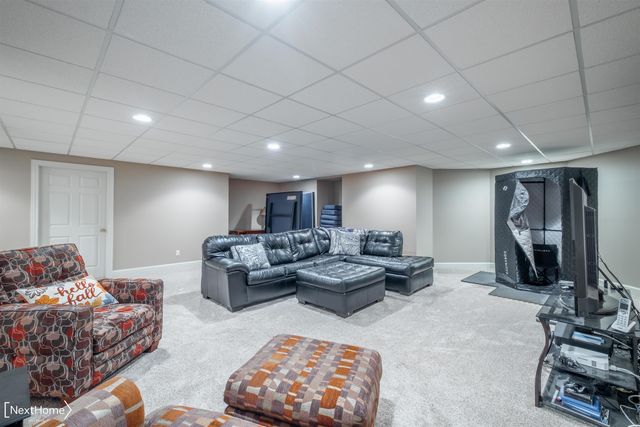 9185 N Island Drive, Flushing Twp, MI 48433