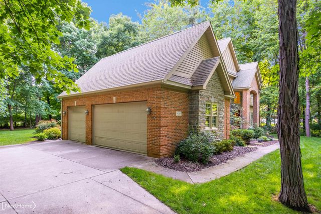 9185 N Island Drive, Flushing Twp, MI 48433