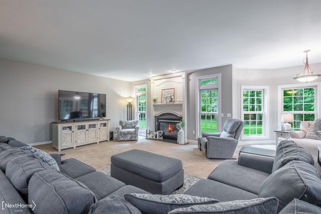 9185 N Island Drive, Flushing Twp, MI 48433