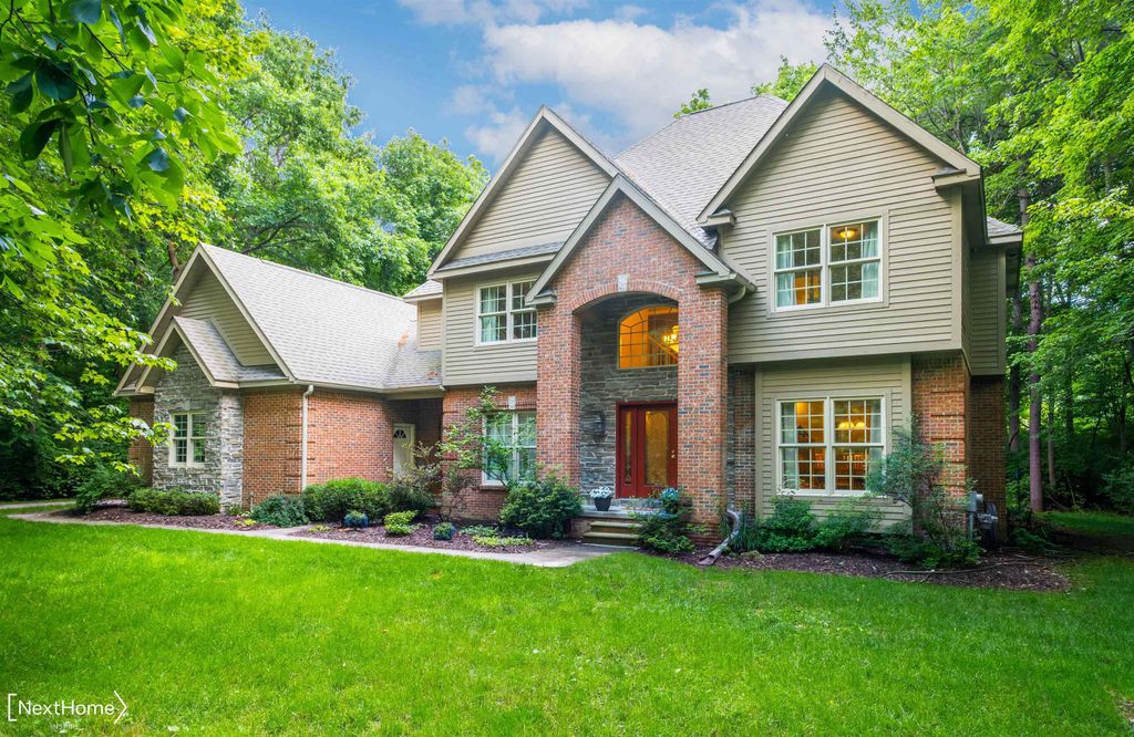 9185 N Island Drive, Flushing Twp, MI 48433