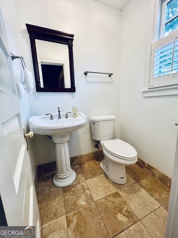 1067 Washington Avenue, Macon, GA 31201
