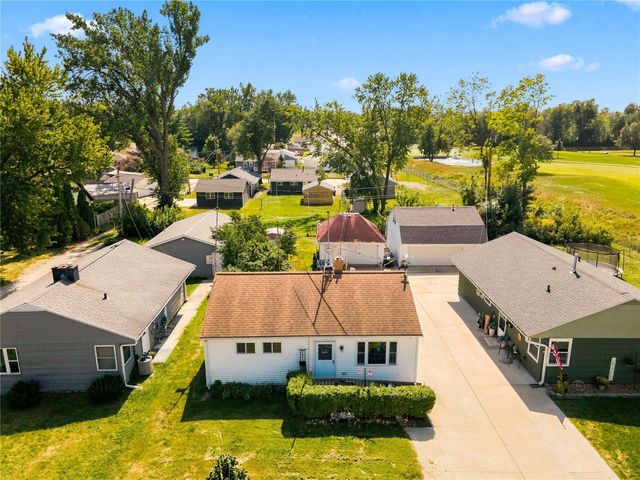 645 40th Street NE, Cedar Rapids, IA 52402