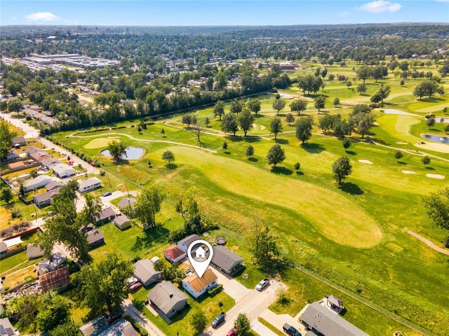 645 40th Street NE, Cedar Rapids, IA 52402