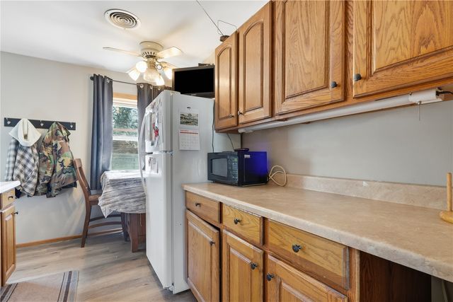 645 40th Street NE, Cedar Rapids, IA 52402