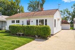 645 40th Street NE, Cedar Rapids, IA 52402