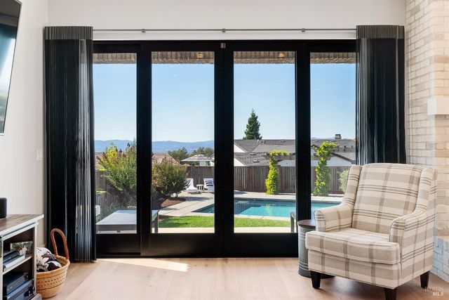 3724 Stanhope Ct, Santa Rosa, CA 95404