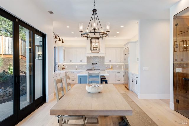 3724 Stanhope Ct, Santa Rosa, CA 95404