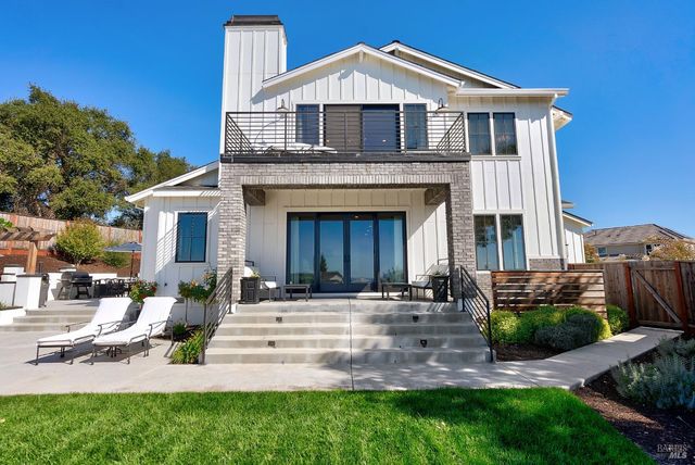 3724 Stanhope Ct, Santa Rosa, CA 95404