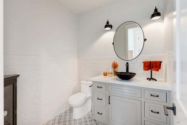 3724 Stanhope Ct, Santa Rosa, CA 95404