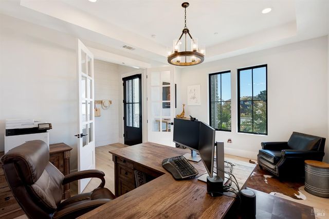 3724 Stanhope Ct, Santa Rosa, CA 95404