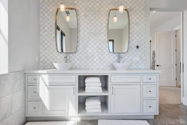 3724 Stanhope Ct, Santa Rosa, CA 95404