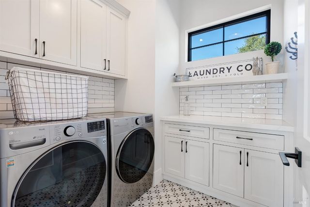 3724 Stanhope Ct, Santa Rosa, CA 95404