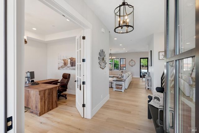 3724 Stanhope Ct, Santa Rosa, CA 95404