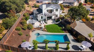 3724 Stanhope Ct, Santa Rosa, CA 95404