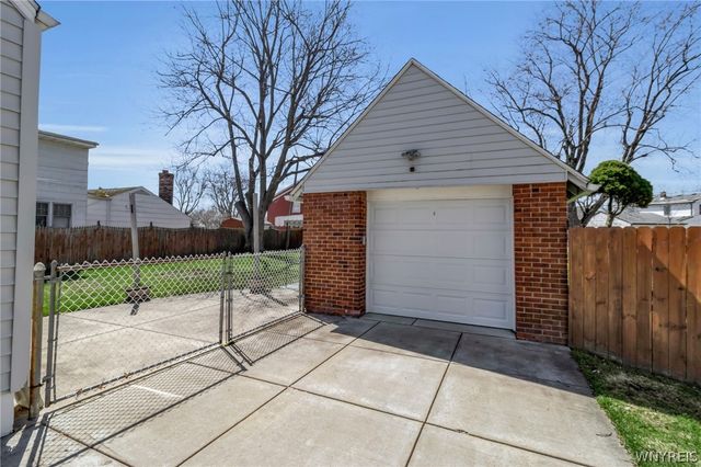3006 Eggert Road, Tonawanda, NY 14150