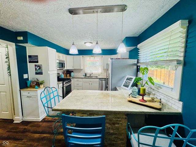 8422 Kankakee Court, Indianapolis, IN 46217