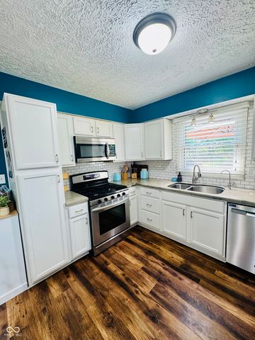 8422 Kankakee Court, Indianapolis, IN 46217