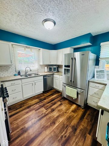 8422 Kankakee Court, Indianapolis, IN 46217