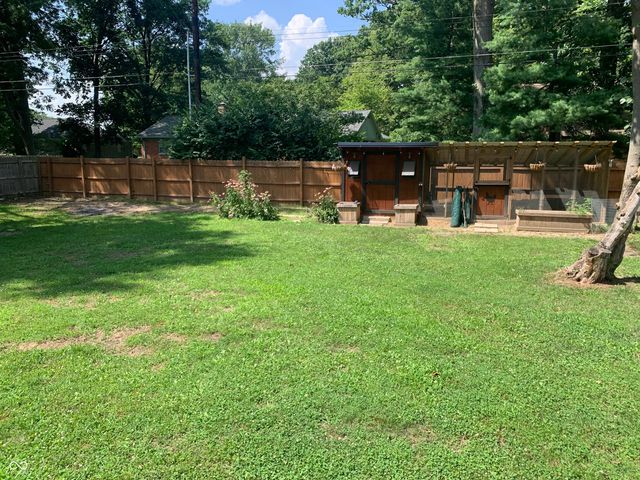 8422 Kankakee Court, Indianapolis, IN 46217