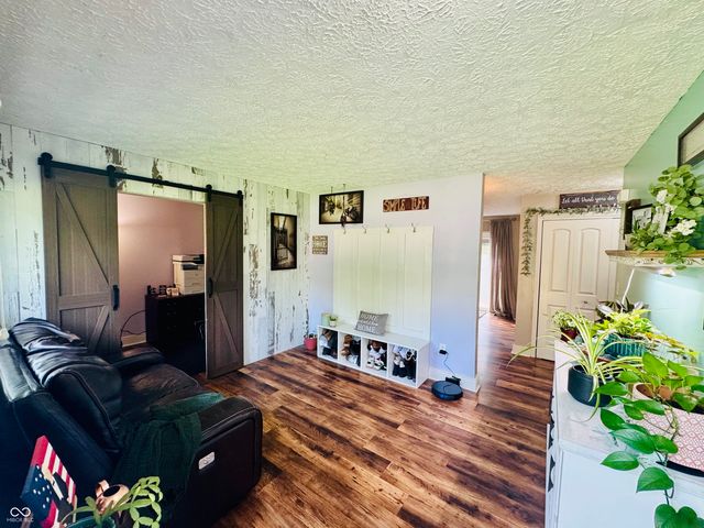 8422 Kankakee Court, Indianapolis, IN 46217