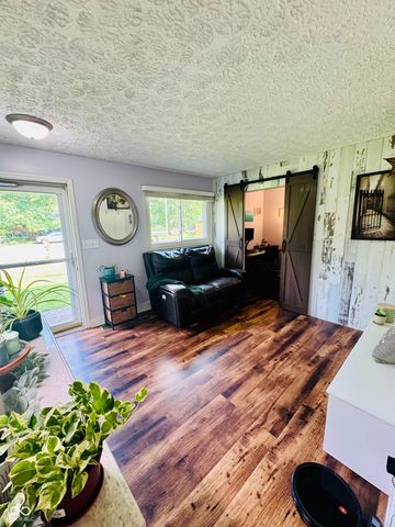 8422 Kankakee Court, Indianapolis, IN 46217