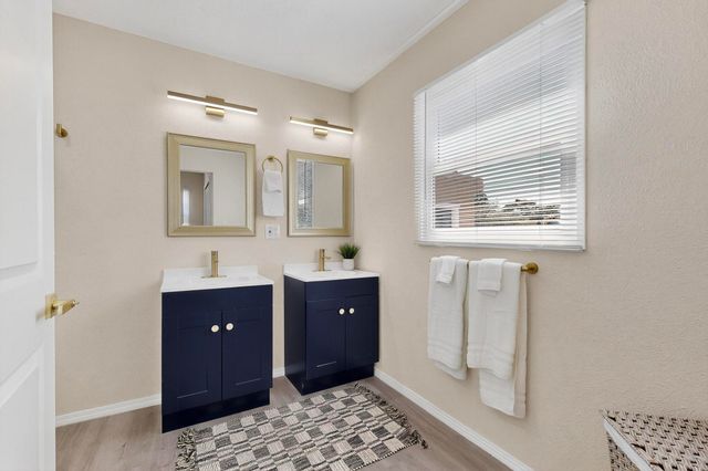 2805 Christine Street NE, Albuquerque, NM 87112