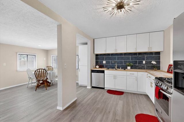 2805 Christine Street NE, Albuquerque, NM 87112