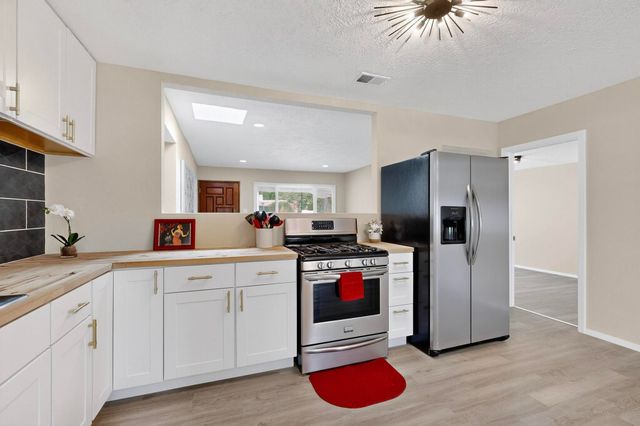 2805 Christine Street NE, Albuquerque, NM 87112