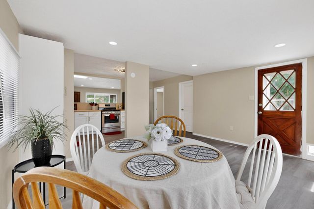 2805 Christine Street NE, Albuquerque, NM 87112