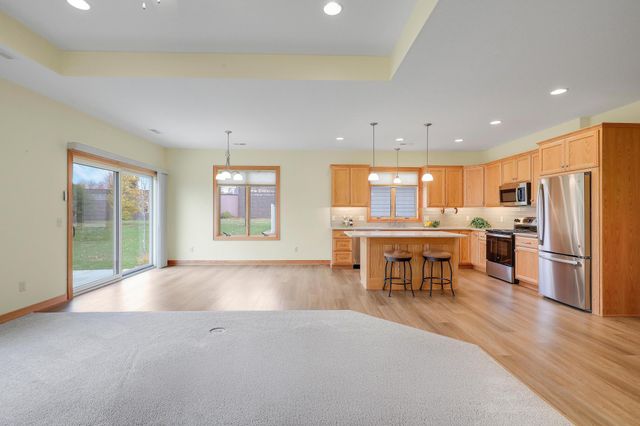 1286 Jefferson Court, Shakopee, MN 55379