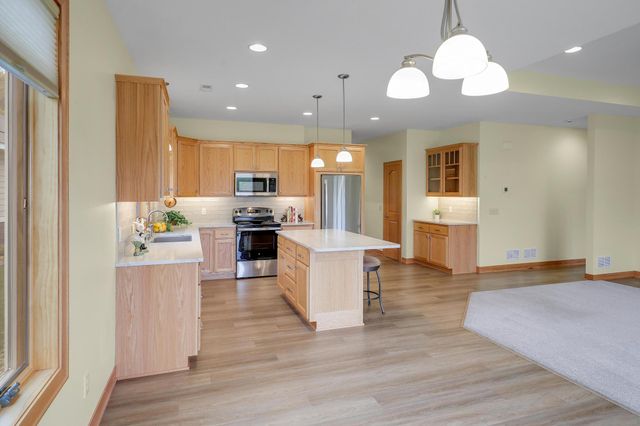 1286 Jefferson Court, Shakopee, MN 55379