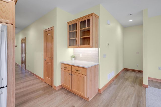 1286 Jefferson Court, Shakopee, MN 55379