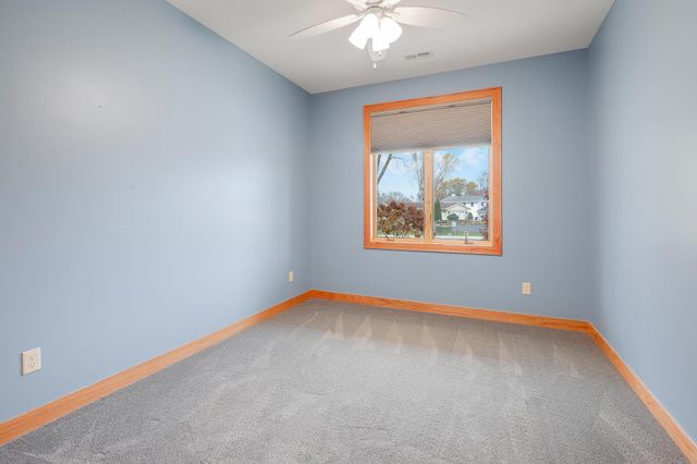 1286 Jefferson Court, Shakopee, MN 55379