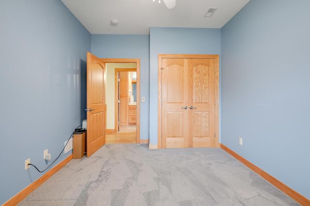 1286 Jefferson Court, Shakopee, MN 55379