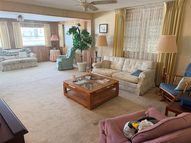 3301 ALT 19 267, Dunedin, FL 34698