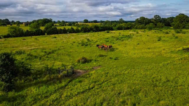 18080 County Road 361, Preston, MO 65732